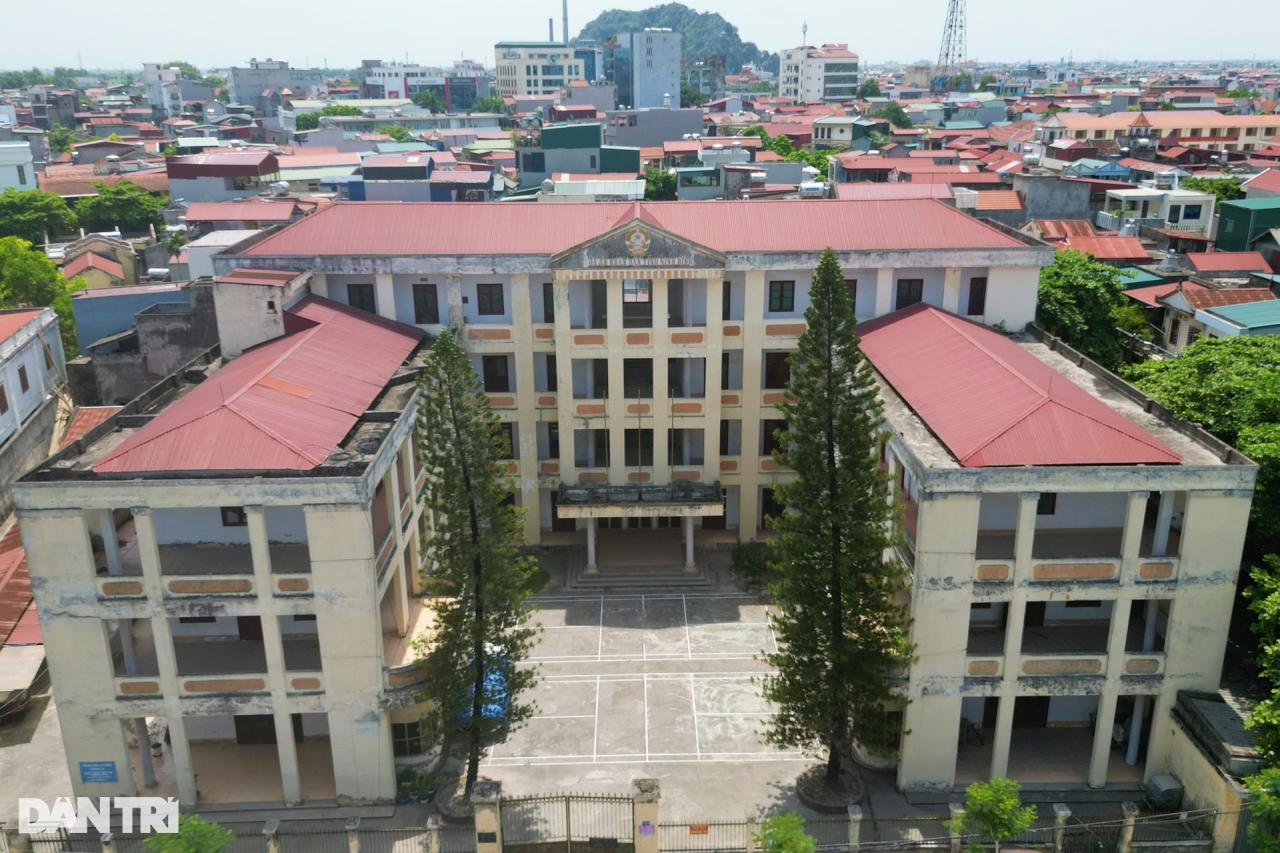 Hơn 100 công sở, trường trạm bỏ hoang ở Ninh Bình - 5
